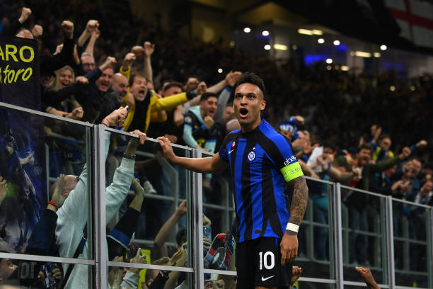 与此形成鲜 与此形成鲜